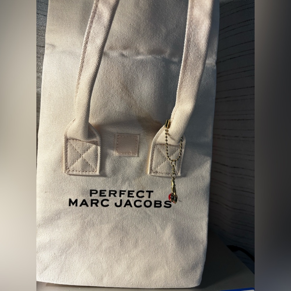 Marc Jacobs Tote Bag NWOT - Picture 3 of 5